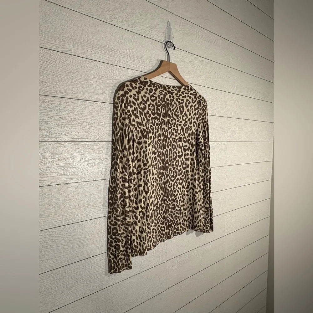 J. Crew Cotton Teddie Sweater in Leopard, Size Medium - Picture 9 of 13